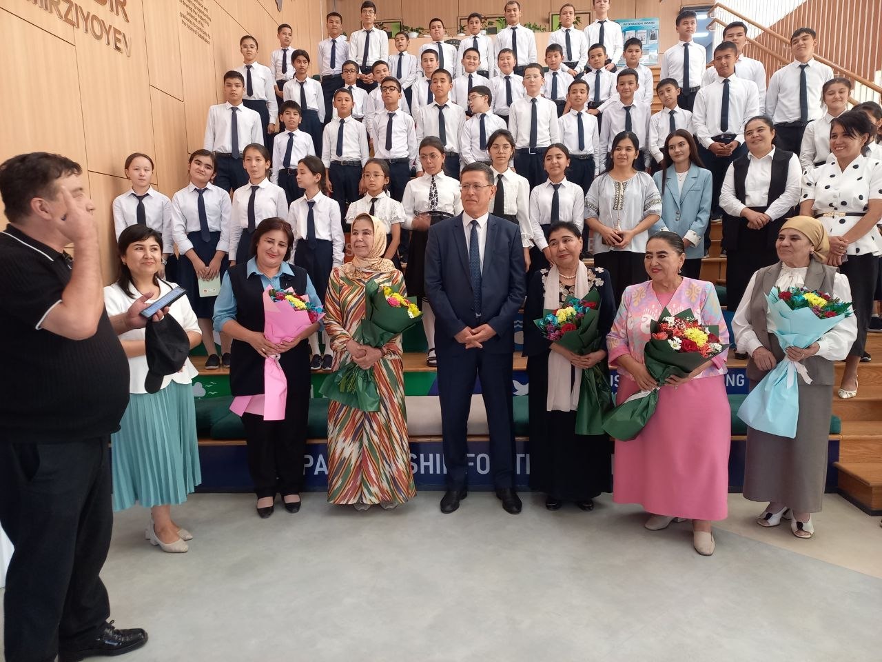 “BU  YERDA ORZULAR  YASHAYDI”