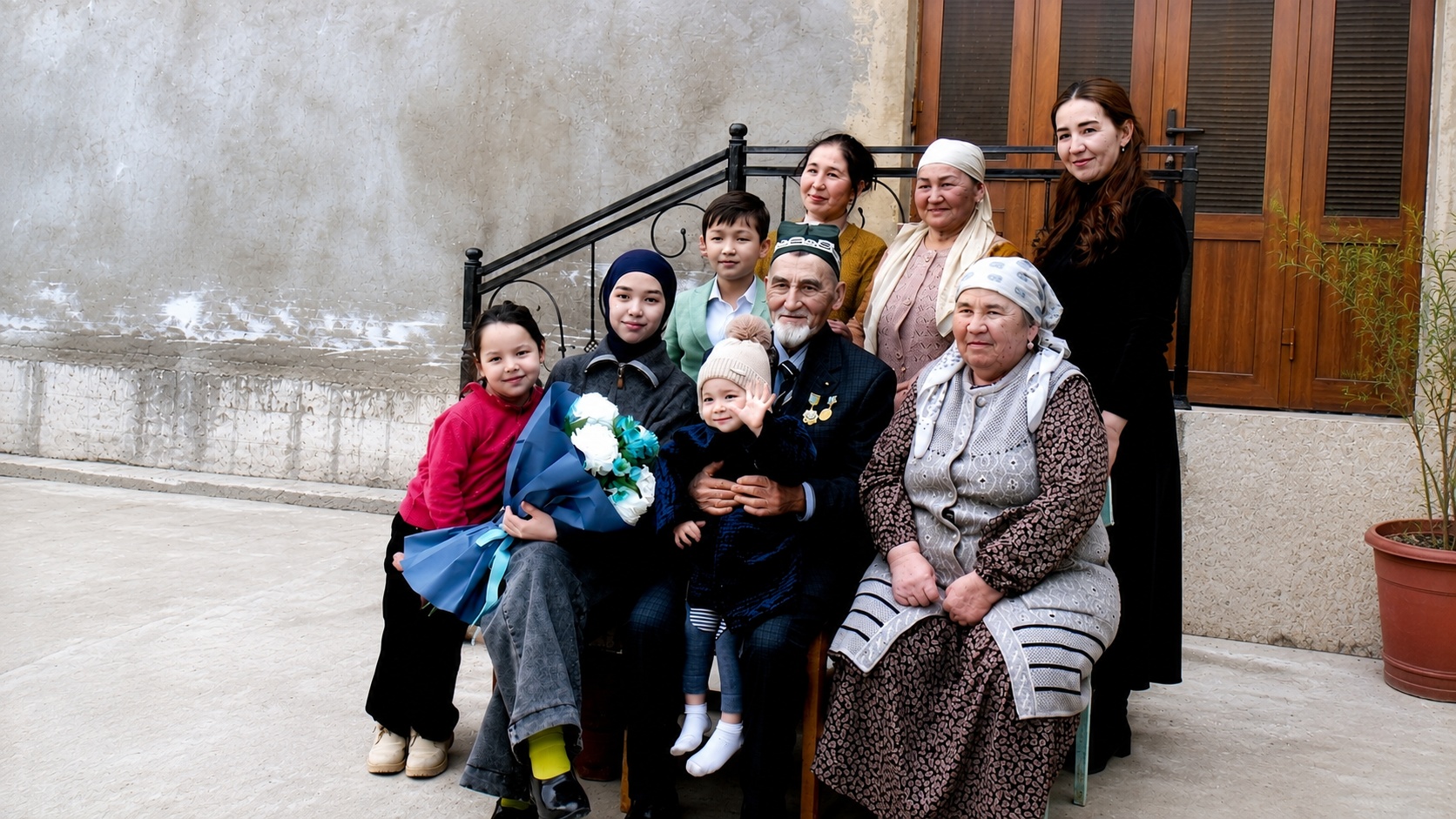 VATANDAN YAXSHI  YOR  O‘LMAS